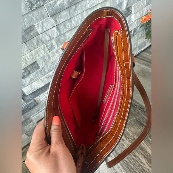 Dooney & Bourke Croco Lexington Shopper Classic Neutral Handbag - Picture 13 of 15